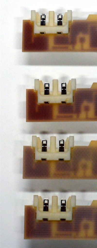 KIT DE LEDS ORIGINAL PARA TV SAMSUNG 4 PIEZAS / NUMERO DE PARTE BN96-25298A / SAMSUNG 2013SVS28H 8 REV1.8 130103 / 25298A / 2013SVS28H 8 REV1.8 / 001S7B / CEM-3-D / MODELO UE28F4000AS / HG28EB670 / UE28F4000 / UE28F4000AW / HG28EB460BW - Imagen 3