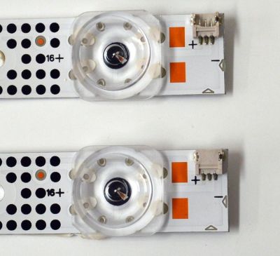 KIT DE LEDS ORIGINAL PARA TV TCL 4 PIEZAS / NUMERO DE PARTE 70HR332M16N01 / 70HR332M16N01 V1 / 70FZ / HR/H6/230530 / 053V0/LL2EA11R1C / 230101035220 / PANEL HK700WLEDM-CV01H / DISPLAY CV700U2-L02 REV:01 / MODELO 70S470G - Imagen 2