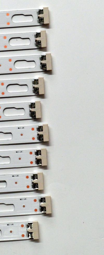 KIT DE LEDS ORIGINAL PARA TV SAMSUNG 15 PIEZAS / NUMERO DE PARTE BN96-58297A / BN96-58298A / BN96-58299A / JL.D850J1330-408AR-M_V09 7.0 / JL.D850J1330-408AL-M 58299A / 58298A / 58297A / PANEL CY-BD085HGCV2H / DISPLAY PT850GT01-1 / MODELO UN85DU7200BXZA - Imagen 5