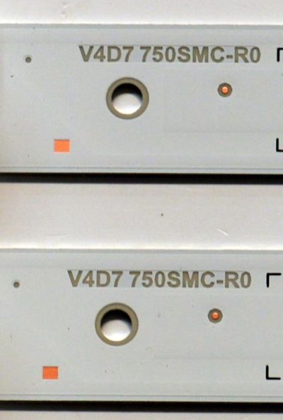 KIT DE LEDS ORIGINAL PARA TV SAMSUNG 12 PIEZAS / NUMERO DE PARTE BN96-58296A / BN96-58295A / BN96-58294A / V4D7 750SMC-R0 / V4D7 750SMB-R0 / V4D7 750SMA-R0 / GS-ALZ / 58296A / 58295A / 58294A / MODELO UN75DU7200DXZA UB01 / UN75DU7200BXZA BC02 - Imagen 9