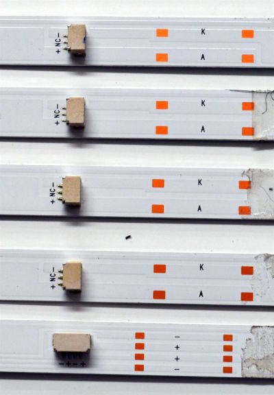 KIT DE LEDS ORIGINAL PARA TV ONN 5 PIEZAS / NUMERO DE PARTE 303KG550001D / 303KG550002D / KG55D08A-ZC42AG-02D / KG55D08B-ZC42AG-01D / 2010106569 / 7839-102012 / BMTC / KG550M04 / KG550M03 / PANEL K550WDGF / DISPLAY LC550EQC / MODELO 100012586 55" - Imagen 4