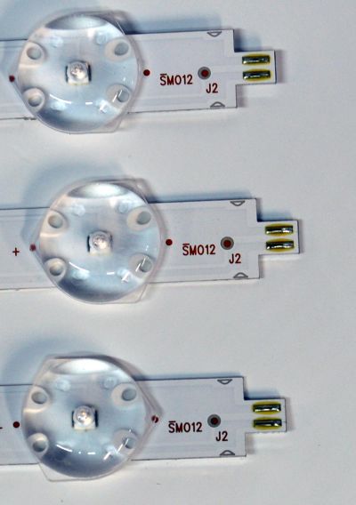 KIT DE LEDS ORIGINAL PARA TV RCA 3 PIEZAS / NUMERO DE PARTE 30355012001D / LED55D12A-ZC62AG-03D / 210919BF2 / 5500M015 / MODELO RTRU5529-CA - Imagen 2