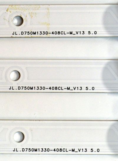 KIT DE LEDS ORIGINAL PARA TV SAMSUNG 6 PIEZAS / NUMERO DE PARTE BN96-60381A / BN96-60380A / JL.D750M1330-408CL-M_V13 5.0 / JL.D750M1330-408CR-M_V13 5.0 / 60381A / 60380A / PANEL CY-BF075HGHV8H / DISPLAY ST7461D03-9 V2.1 / MODELO UN75U8000FDXZA - Imagen 4