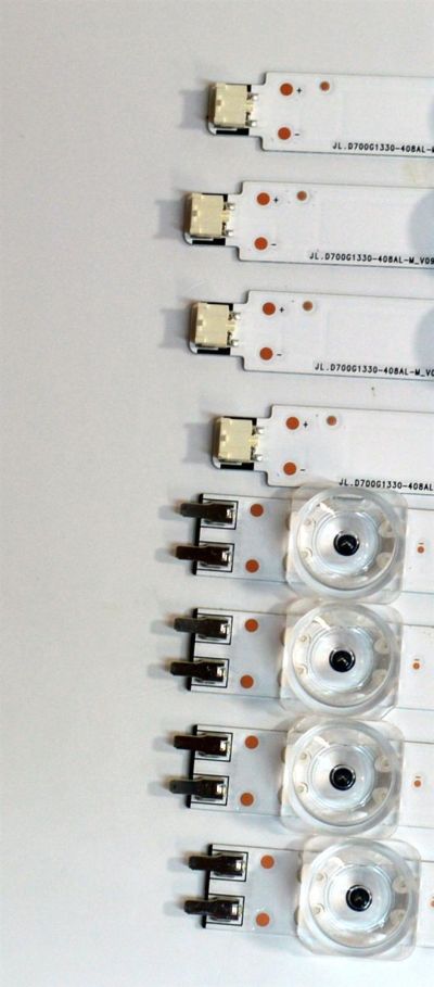 KIT DE LEDS ORIGINAL PARA TV SAMSUNG 8 PIEZAS / NUMERO DE PARTE BN96-58293A / BN96-58292A / JL.D700G1330-408AL-M_V09 6.5 / JL.D700G1330-408AR-M_V09 6.5 / PANEL CY-BD070HGDV1H / DISPLAY JE695R3HE1K / BN96-54406A / MODELO UN70DU6900DXZA / UN70DU7200DXZA - Imagen 2