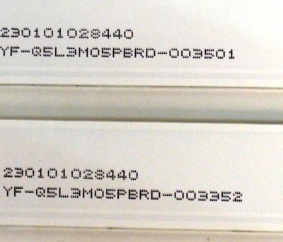 KIT DE LEDS ORIGINAL PARA TV ONN 12 PIEZAS / NUMERO DE PARTE 261501013121 / 06-1-75FZ-0D35-12X6-824.6X12-220913 / 06-1-75FZ-OD35-12X6-824.6X12-220913 / 230101028440 / PANEL HK750WLEDM-SH1AH / DISPLAY JR745R3HA2Y / MODELO 100044717 75" - Imagen 2