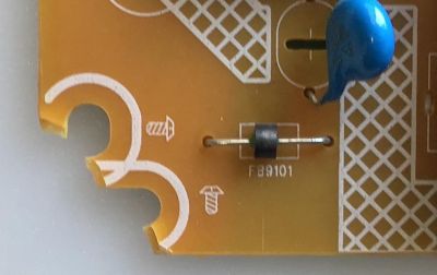 FUENTE DE PODER PARA TV INSIGNIA / ADTVCLA61MXF4 / 715G57521-P01-000-002M / (T)CLA61MXF4 / PANEL MT3151A05-2 VER.2.1 / MODELO NS-32E321A13 - Imagen 3