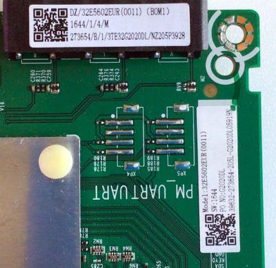 MAIN FUENTE ((COMBO)) PARA TV HISENSE HD ((ROKU TV)) / NUMERO DE PARTE 273654 / RSAG7.820.9375/ROH / 32E5602EUR(0011) / 32E5602EUR / DISPLAY V320BJ8-Q01 REV.C1 / MODELO 32H4F - Imagen 3