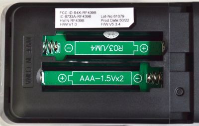 CONTROL REMOTO ORIGINAL NUEVO PARA TV PHILIPS / ANDROID TV / CON COMANDO DE VOZ / NUMERO DE PARTE S4X-RF439B / 6733A-RF439B / RF439B / URMT26CND005 / 135439B005 / 00006344 / RF402A-T1-03 / MODELO 50PUL7552/F7 - Imagen 3