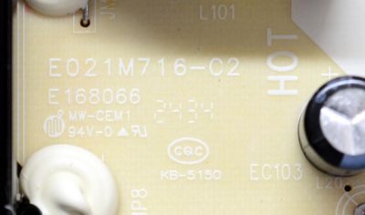 FUENTE DE PODER ORIGINAL PARA TV SELECT SERIES ROKU / NUMERO DE PARTE 514C6507M16 / TV6507-ZC02-01 / E021M716-C2 / M16/6726-00220 / 2010139398 / DISPLAY V550DJ2-Q01 REV.D1 / MODELO 55R4AX - Imagen 4