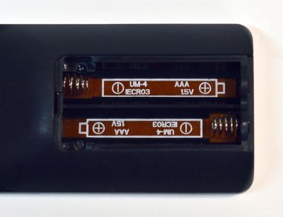 CONTROL REMOTO ORIGINAL GE PARA OPERAR HASTA 4 DISPOSITIVOS DIFERENTES COMO TELEVISORES / REPRODUCTORES DE BLU-RAY/DVD / RECEPTORES DE CABLE/SATELITE / BARRAS DE SONIDO / COMPATIBLE CON VARIAS MARCAS / NUMERO DE PARTE 33709 / 33709 CL5 - Imagen 2