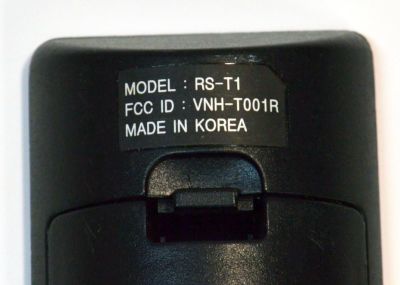 CONTROL REMOTO ORIGINAL PARA USARSE CON DISPOSITIVOS VUDU / NAVEGAR Y CONTROLAR PELICULAS Y PROGRAMAS DE TELEVISION / NUMERO DE PARTE RS-T1 / VNH-T001R / RC61 / COMPATIBLE CON OTRAS MARCAS DE TELEVISORES INTELIGENTES QUE TIENEN ACCESO A VUDU  - Imagen 4