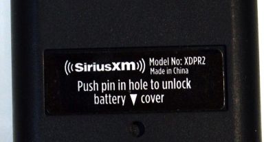CONTROL REMOTO ORIGINAL PARA OPERAR CON LOS RECEPTORES DE RADIO SATELITAL SIRIUSXM V2.0 / COMPATIBLE CON UNA VARIEDAD DE RECEPTORES SIRIUSXM INCLUYENDO MODELOS COMO ONYX/SPORTSTER/XPRESSRC / NUMERO DE PARTE XDPR2 / RC27C-T3 / SXIR2 / 8541714432 - Imagen 3