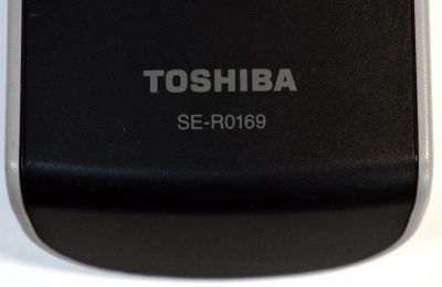 CONTROL REMOTO ORIGINAL NUEVO PARA DVD / VCR  /  TV. / TOSHIBA / NUMERO DE PARTE SE-R0169 / 0502614 / 076D0KQ010 / P4142-2 / MODELO DVR5SR / SD-5980 / SD-5980SU / SD-V291 / SD-291U / SDK220 - Imagen 2