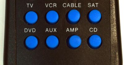 CONTROL REMOTO ORIGINAL MOMENTUM BRADS PARA TV / REPRODUTORES DVD/BLU-RAY / VCR / RECEPTORES CABLE/SATELITE / AUX / AMP / CD / NUMERO DE PARTE 60-689199 - Imagen 2