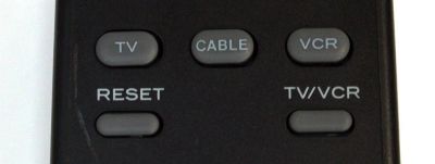 CONTROL REMOTO ORIGINAL HITACHI PARA TELEVISORES / GRABADORA DE VIDEO VCR / CABLE / NUMERO DE PARTE CLU-411U / CLU-411Ui / MODELO 31CX5B / 32CX10B / 32UX59B / 36UX59B / 55X15K / 60X38B - Imagen 3