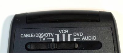 CONTROL REMOTO ORIGINAL NUEVO PARA TV MITSUBISHI / NUMERO DE PARTE UR64EC2276-3 / 29P116B10 / 290P116010 / 290P116A10 / 290P116C10 / PUEDE OPERAR MULTIPLES DISPOSITIVOS INCLUYENDO TV/VCR/DVD/AUDIO/DBS/DTV / MODELO WD52327 / TL-60701 / WS-65515 / VS-4504R - Imagen 3