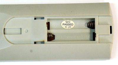 CONTROL REMOTO ORIGINAL PRIMA PARA FUNCIONAR CON MULTIPLES DISPOSITIVOS DE AUDIO Y VIDEO INCLUYENDO TELEVISORES / VCR / DVD / VCD / HIFI / EQUIPOS DE CABLE/SATELITE / NUMERO DE PARTE RC-C01-0C / BC-CO-OC / 301-CT3251-010C / MODELO HT-2778A / HT-2778P - Imagen 2