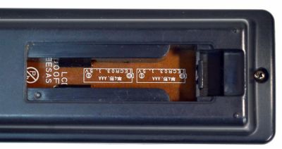 CONTROL REMOTO ORIGINAL PARA TV EMERSON / NUMERO DE PARTE NH000UD / NH001UD / NH305UD / NH303UD / NH307UD / NH310UP / MODELO LF501EM5F / LF402EM6 / LF461EM4 / LC19EMX / LC320EMX / LC320EMXFB2 / CLC320EM2F / CLC401EM2F / COMPATIBLE CON LA MARCA SYLVANIA - Imagen 3