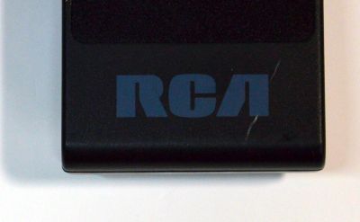 CONTROL REMOTO ORIGINAL RCA PARA CONSOLIDAR MULTIPLES CONTROLES DE COMPONENTES DE CINE EN CASA COMO TV/VCR/DVD / DECODIFICADORES DE CBLE / SATELITE / NUMERO DE PARTE ZSJ-5105 / ZSJ-4306 / COMPATIBLE CON VARIAS MARCAS - Imagen 4