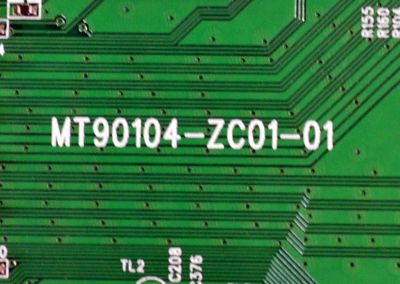 MAIN ORIGINAL PARA TV ONN ROKU 4K UHD HDR / NUMERO DE PARTE 515C90104M20 / MT90104-ZC01-01 / M20/6916-02291 / 2130006460 / M24157-MU / DISPLAY V550DJ2-Q01 REV.D1 / MODELO 100012586 55" - Imagen 3