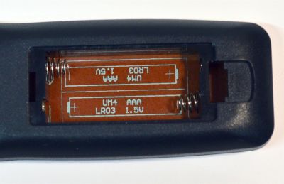 CONTROL REMOTO PARA OPERAR MULTIPLES DISPOSITIVOS DE ENTRENIMIENTO COMO TV / DVD / DVR / CABLE / SAT / AUX / ES COMPATIBLE CON UNA VARIEDAD DE MARCAS Y MODELOS / NUMERO DE PARTE LM-1079 - Imagen 4