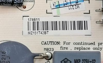 KIT DE TARJETAS PARA TV INSIGNIA ((ROKU TV)) / NUMERO DE PARTE 177802 / RSAG7.820.5710/ROH / LTDN55K21DUS(0) / 177803 / FUENTE 174611 / RSAG7.820.5687/ROH / HLL-4855WC / PANEL HD550DF-B31(010 / DISPLAY LSC550HN01-K01 / MODELO NS-55D420NA16 - Imagen 6